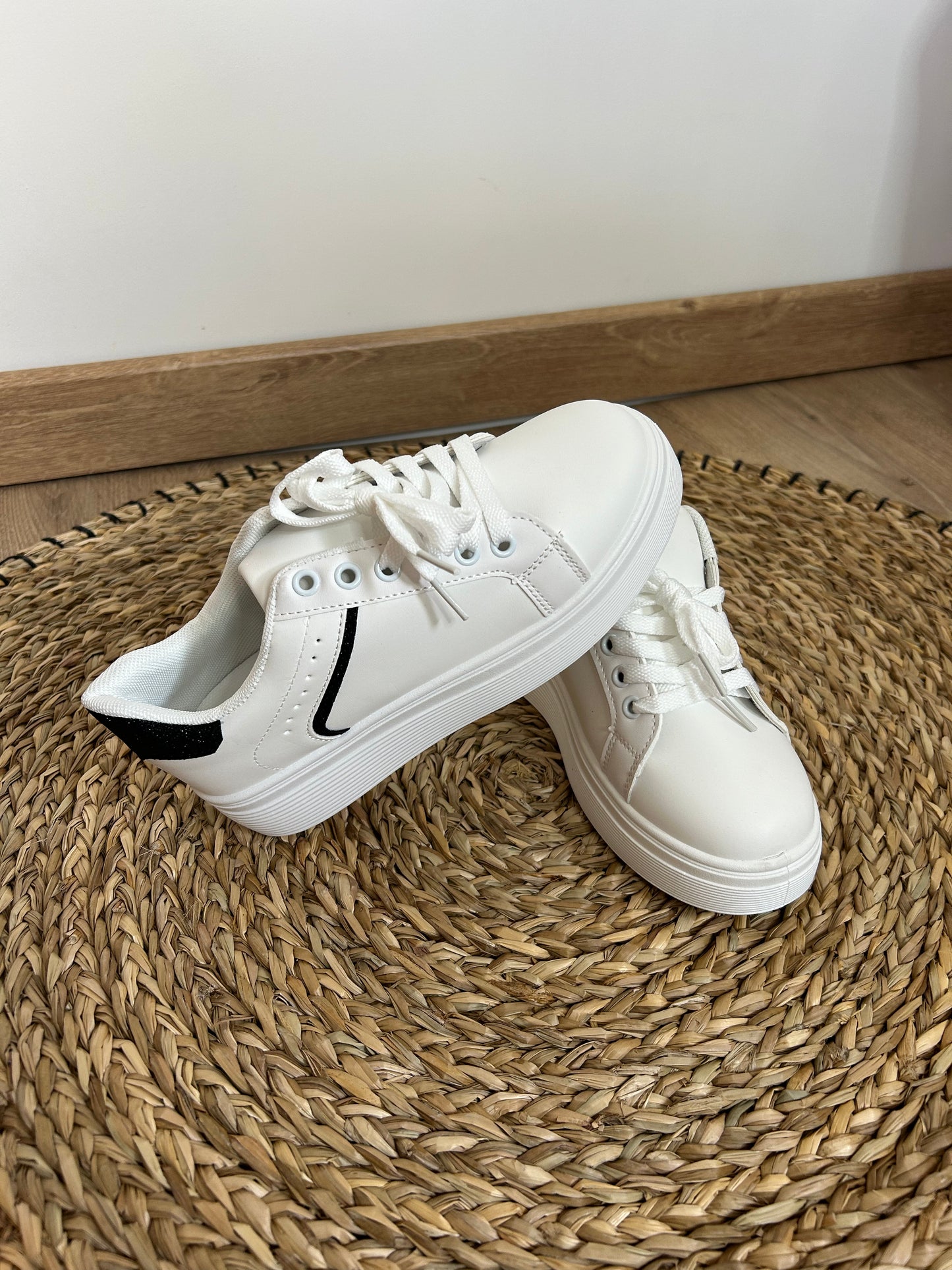Basket blanche et noir